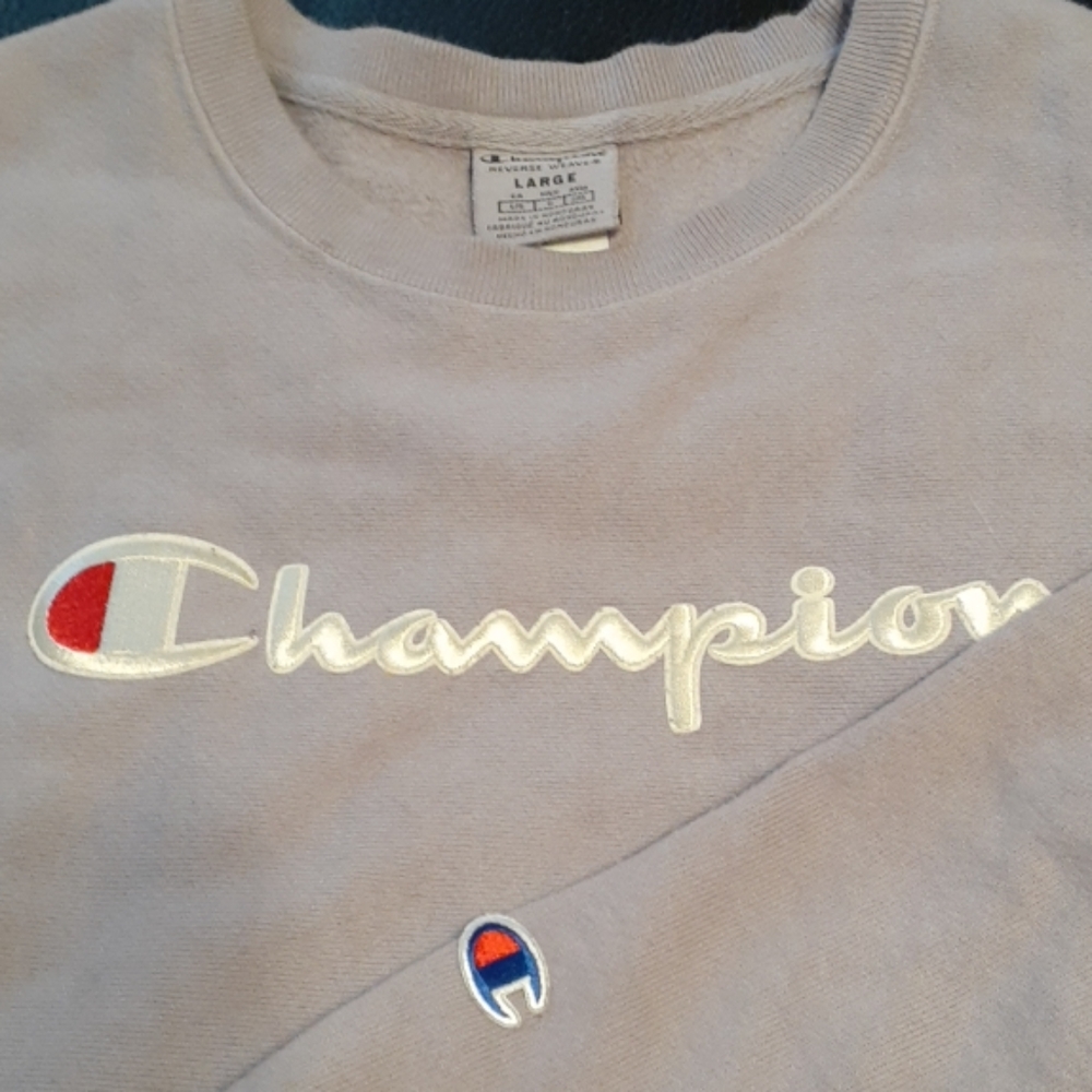 Denim skirth and champion sweater - Picture 2 of 4